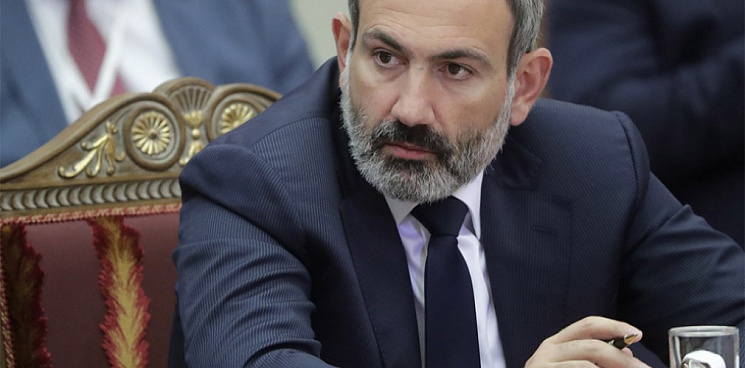 Генштаб требует отставки премьер-министра Никола Пашиняна. В Армении переворот?