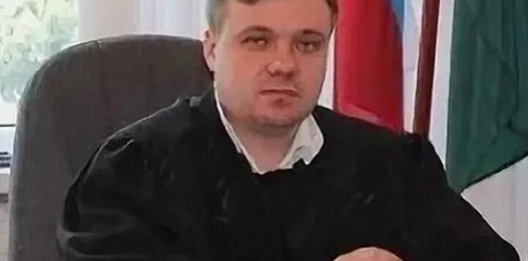 Вместо условного срока - реальный: судья из Адыгеи Павел Агафонов отправится на 5 лет в колонию