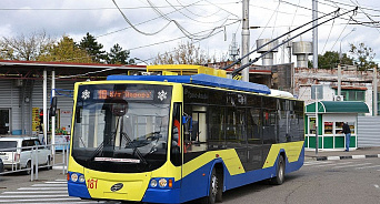 В Краснодаре мужчина затеял дебош в троллейбусе на тему ситуации на Украине