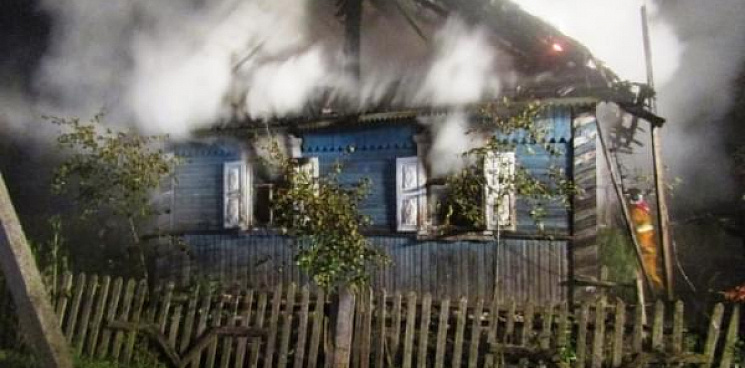 В Краснодарском крае два пенсионера погибли из-за пожара в доме