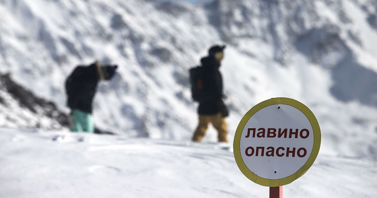На Кубани экстренные предупреждения: в Краснодаре – шторм, в Сочи - лавины