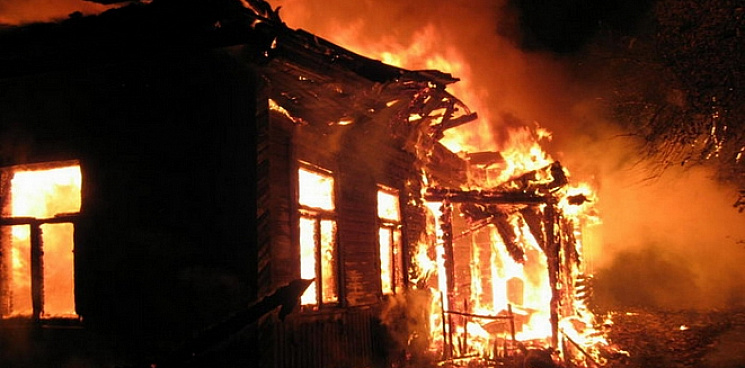В Краснодарском крае в частном доме заживо сгорел 90-летний пенсионер