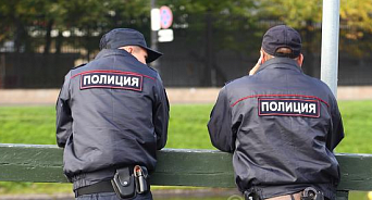 «А город подумал, ученья идут»: в Краснодаре всюду дежурит полиция и ГИБДД, у водителей проверяют документы