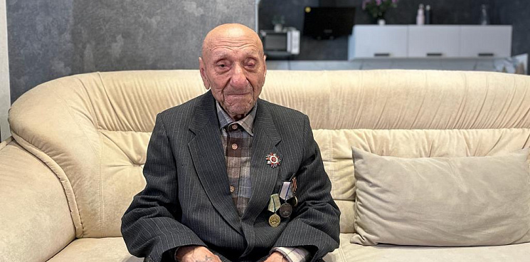 «100 лет исполнилось ветерану-беженцу из Харьковской области!» В прошлом году он благодаря Маргарите Симоньян получил элитное жилье в Краснодаре