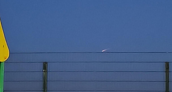 «Огненное тело, но не комета и не НЛО»: в небе над Кубанью пролетели горящий спутник Илона Маска Starlink