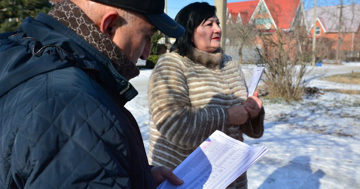 Администрация Славянска-на-Кубани посетила поврежденные домовладения