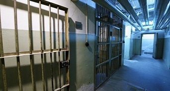 В Краснодаре на 18 лет тюрьмы осудили мужчину, который убил жену и тещу