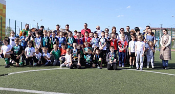 В Краснодаре в начальной школе прошёл турнир по футболу в честь дня Победы