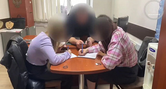 Участницы скандального видеоролика с поцелуями осуждены в Краснодаре