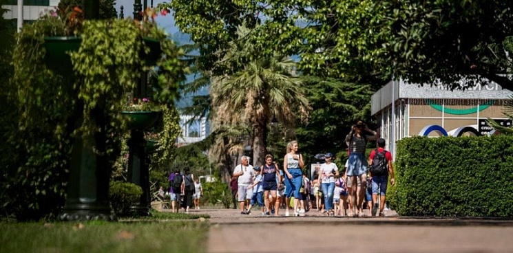 Более 400 тонн шашлыка съели туристы в Сочи за три летних месяца