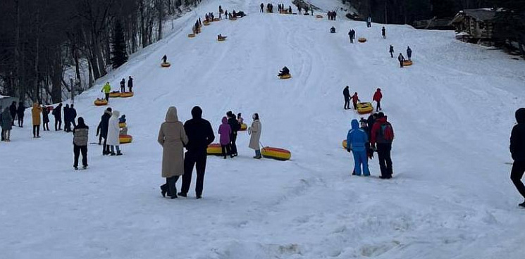 «То ли лыжи не те?» Краснодарцы пожаловались на сервис адыгейских горнолыжных курортов