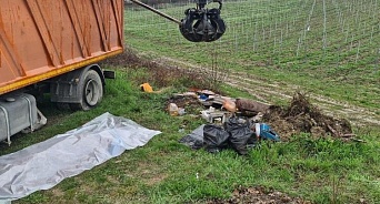 Под Новороссийском случайно погиб водитель мусороуборочного КАМаза