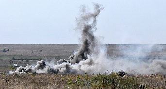 ВСУ с квадрокоптеров сбросили бомбы на два села в Белгородской области