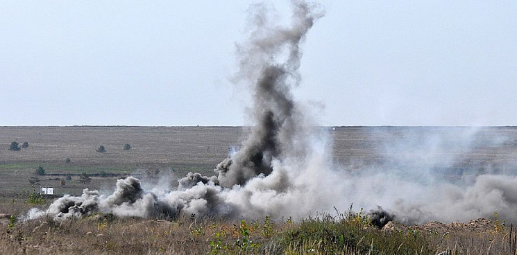 ВСУ с квадрокоптеров сбросили бомбы на два села в Белгородской области