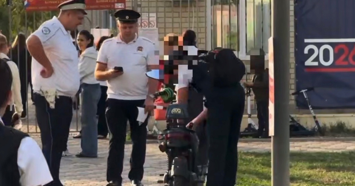 В Краснодаре школьников отстранили от управления мощными СИМ