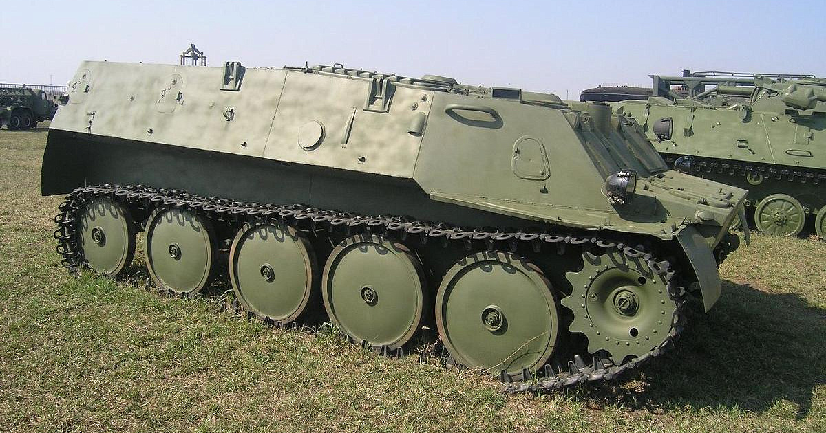 «Теперь никаких пробок!» На Кубани за миллион рублей предлагают добраться к морю на бронетранспортёре 