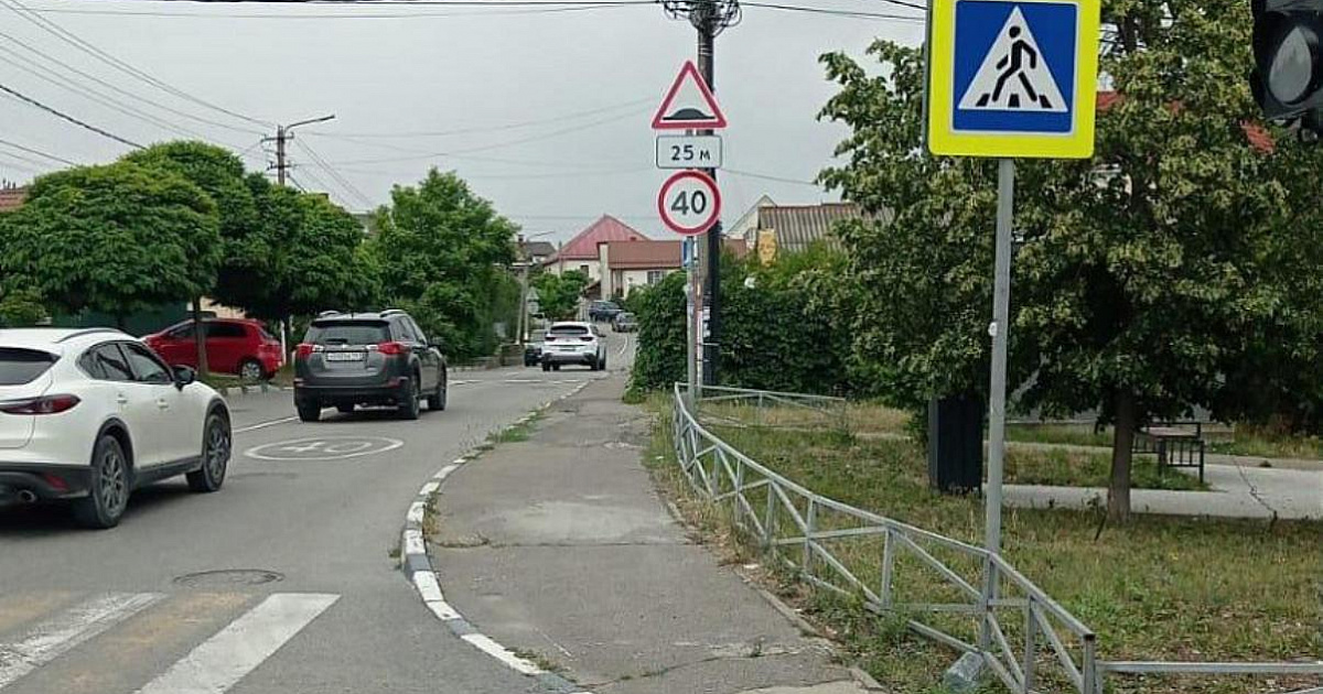 Свыше 400 дорожных знаков установили в Новороссийске в 2025 году
