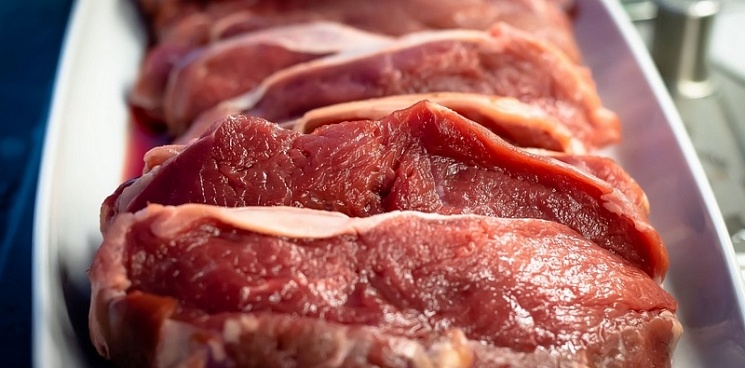 В Сочи более тонны зараженного мяса едва не попало в школьные столовые