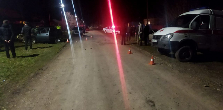 На Кубани в ДТП легковушки со скорой погибло два человека