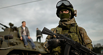 «Мы освобождаем свою землю»: бойцы НМ ДНР наступают на Невельское, чтобы блокировать Марьинку и Красногоровку 