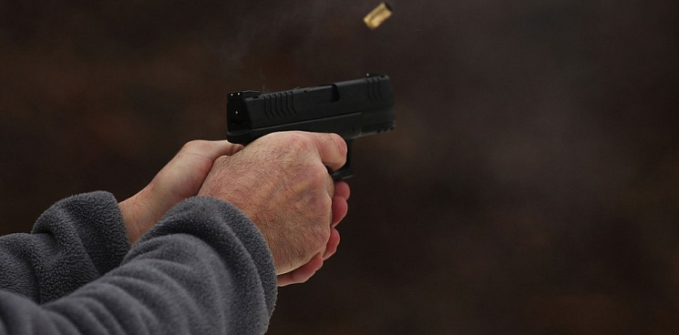 Житель Сочи расстрелял соседа из аэрозольного пистолета