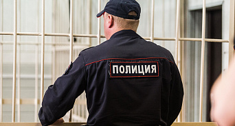 «Мне хотят отомстить!» Полицейского из Ставропольского края обвиняют в вымогательстве денег у одноклассника за освобождение от СВО?