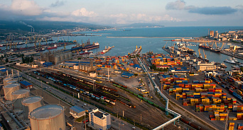 «Разворот на Восток!» Порт Новороссийска принимает 30% китайского импорта