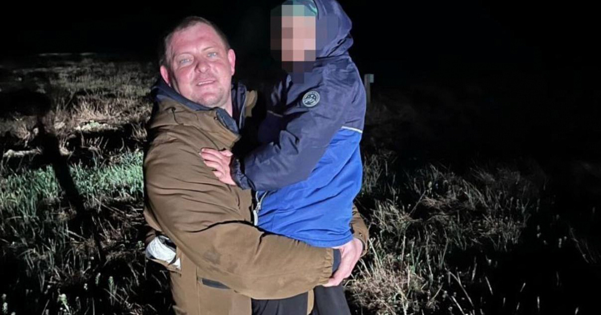 В Крыму спасатели нашли потерявшегося мальчика и передали родителям