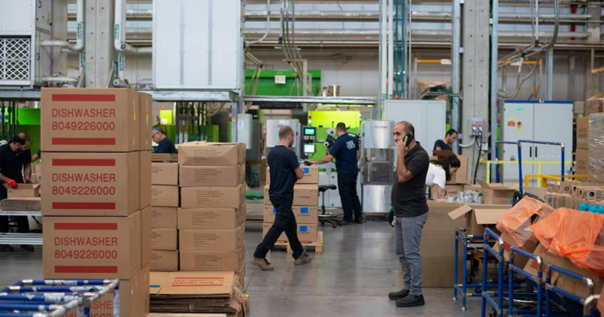 Зарплаты грузчиков увеличились на 8% в 2025 году на Кубани 