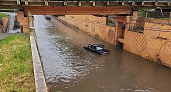 Ливень затопил тоннель на ул. Новороссийской в Армавире