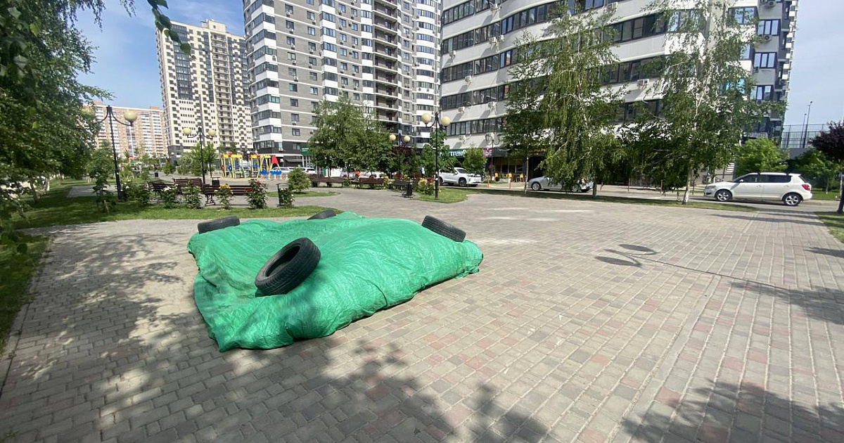 В Краснодаре демонтировали незаконные аттракционы