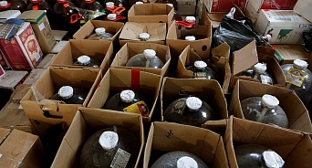 На Кубани с начала года изъяли 4402 литра нелегальной алкогольной продукции