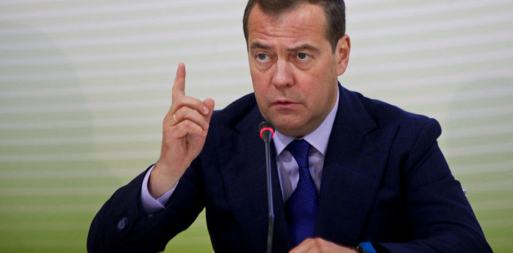 Полезли термоядерные дегенераты - Медведев о санкциях Литвы против Патриарх