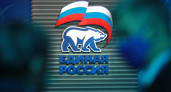 В Новороссийске агитацию «Единой России» вешают прямо на избирательных участках - ВИДЕО