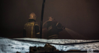 «Сгорел сарай и хата»: ночью в Краснодаре в огне сгинули частные дома