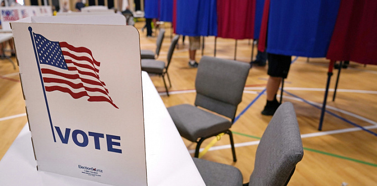 «Они пытаются украсть выборы»: в США подделывают бюллетени и не работают машины для подсчёта голосов