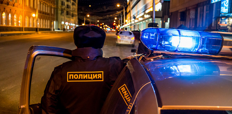  «Крики, маты, бойни, секс - нескучные ночи в КМР!» В Краснодаре жители Комсомольского района просят полицию заняться патрулированием улиц - ВИДЕО