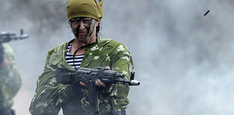 «Мужчины, вам нужны тампоны»: в Ростове женщина-военный дала суровое наставление призывникам - ВИДЕО 
