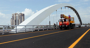 «Шо, опять?» В Краснодаре в третий раз за год будут открывать Яблоновский мост – вспомним историю многострадального объекта 