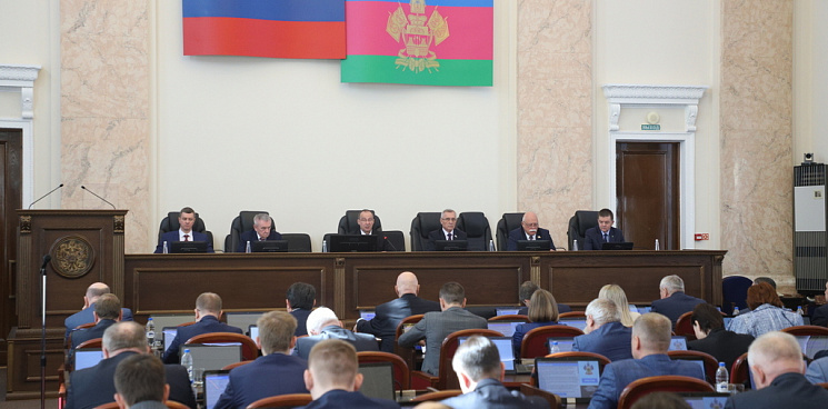 «Негоже народу мэров выбирать!» Депутаты ЗакСобрания Кубани отказались поддержать законопроект по возврату прямых выборов глав городов