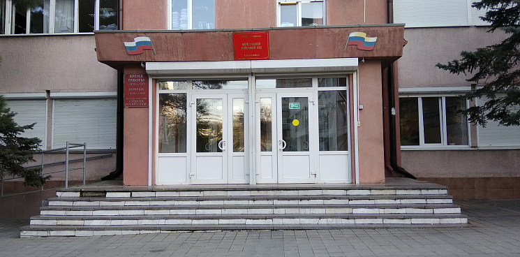 «Нет очевидцев – нет проблем!» В Новороссийске суд отказался опросить свидетелей по делу о вбросе бюллетеней на избирательном участке 