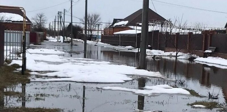 Сотни домов в Славянском районе Кубани пострадали в результате наводнения 