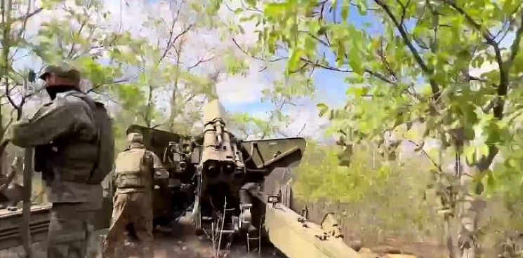 «Выстрел!»: артиллерия ВС РФ уничтожает укрепрайоны ВСУ на Авдеевском направлении – ВИДЕО 