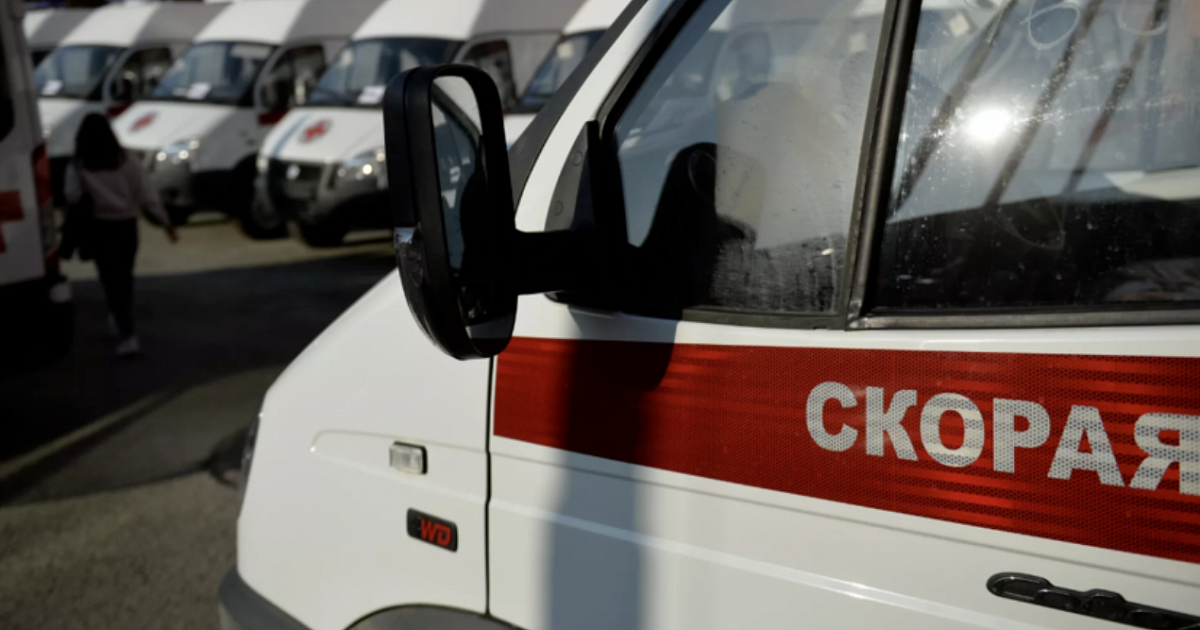 В Краснодаре девушка выпала из окна многоэтажки
