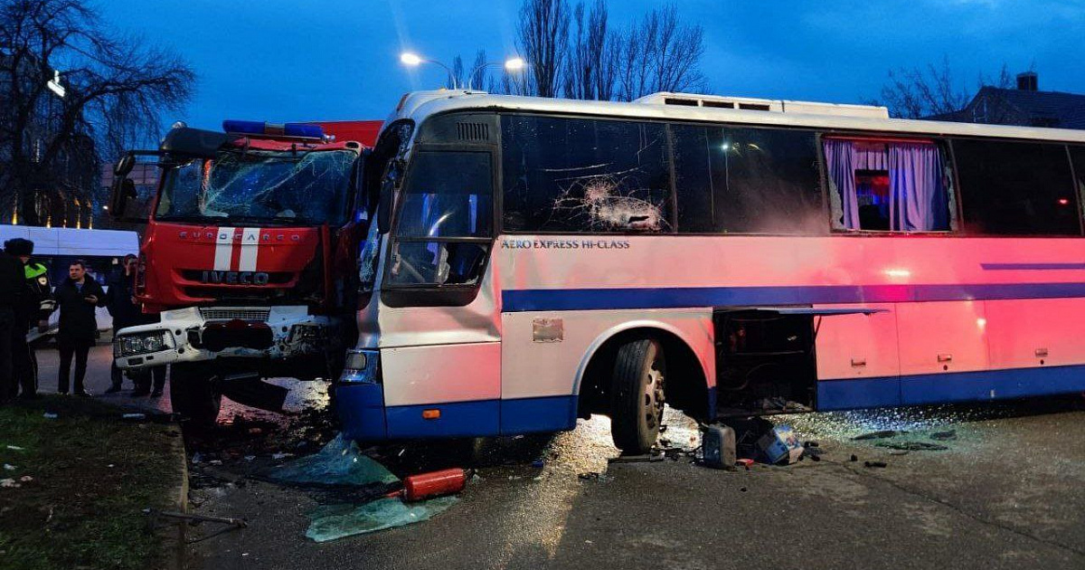 Автобус с детьми из Краснодарского края попал в ДТП в Пятигорске, есть пострадавшие