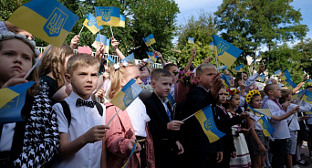 На Украине в школьной столовой решили обслуживать детей на мове – это возмутило учеников 