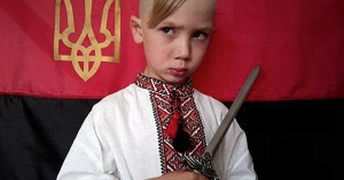 «Хочу стать снайпером и расстрелять Россию!» Украинские первоклассники учат стихи об истреблении русского народа и мечтают в будущем взять в руки оружие - ВИДЕО