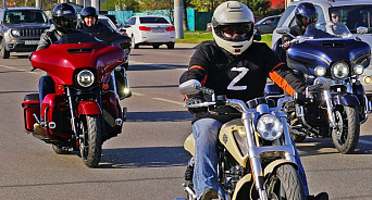 Краснодарские байкеры устроили в городе мотопробег в поддержку спецоперации