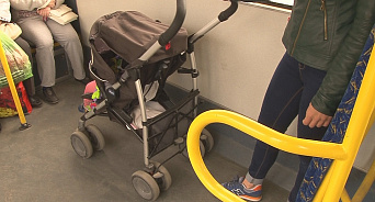 В Краснодаре с пассажирки автобуса взяли плату за детскую коляску несмотря на закон – ВИДЕО 