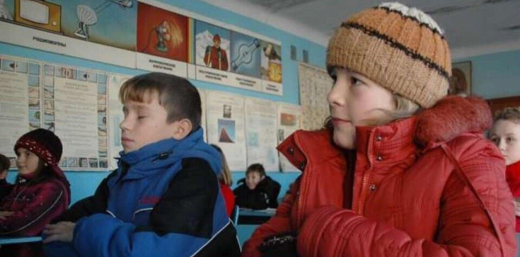 В школах мёрзнут дети: в Новороссийске без света остались сотни домов